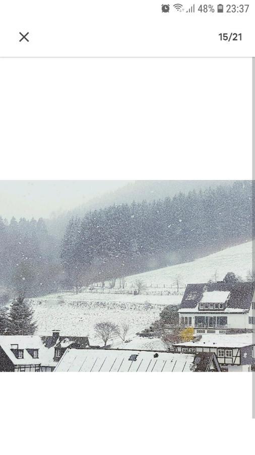 4 Erw. 1 Ki. Ski Entspannung Terasse Ausblick Schmallenberg Exterior foto